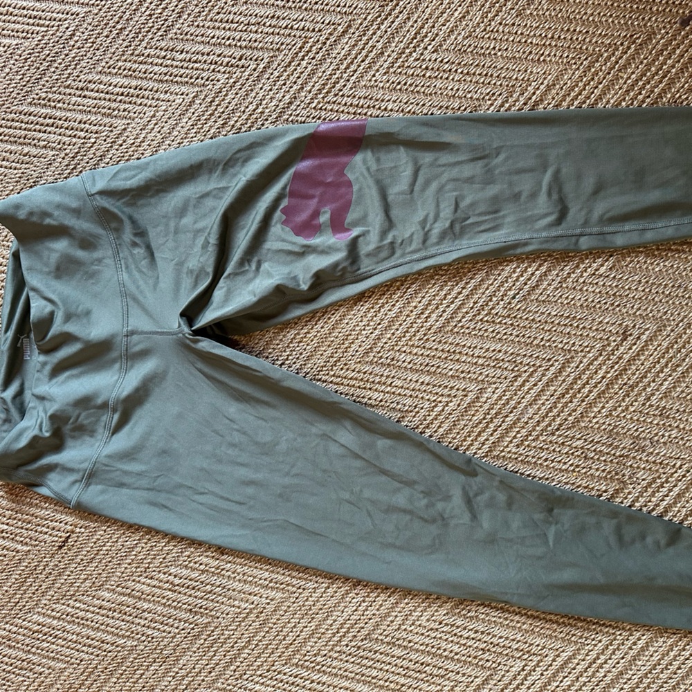 Green and rose workout puma pants ￼